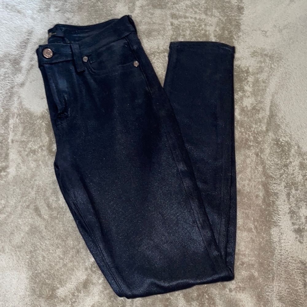 **NO LONGER AVAILABLE** Lightly worn 7 For All Mankind Ankle Cropped Pants